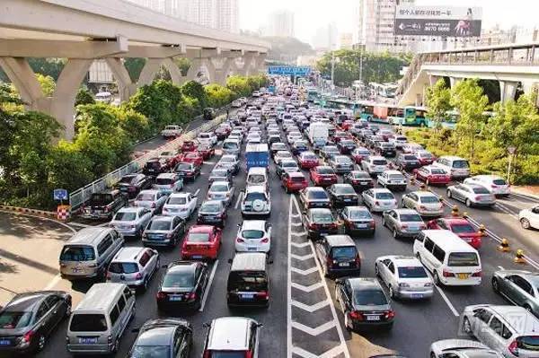 濟南汽車限牌最新消息，日常故事背后的影響與探討