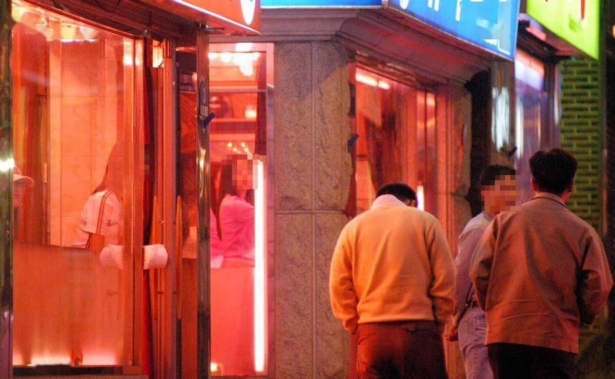 渭南探秘，紅燈區(qū)的隱秘與尋找心靈靜謐的自然之旅