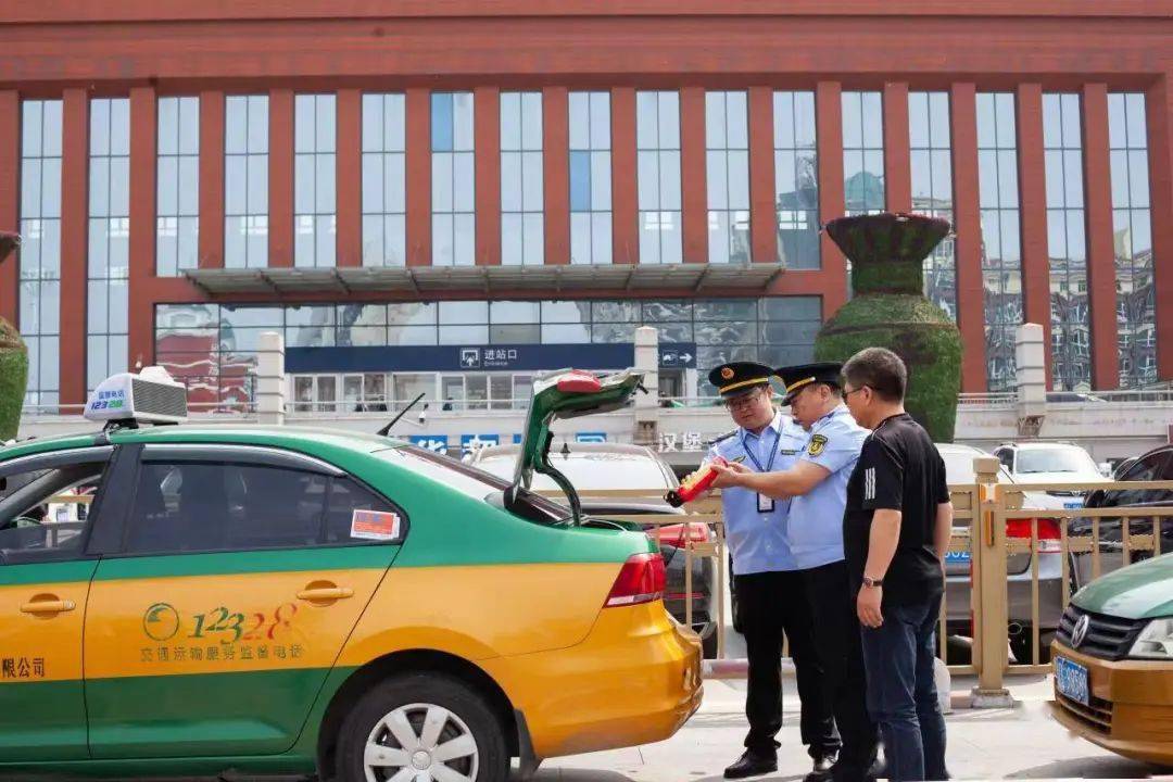 盤錦網(wǎng)約車革新，科技重塑出行，智能體驗引領未來