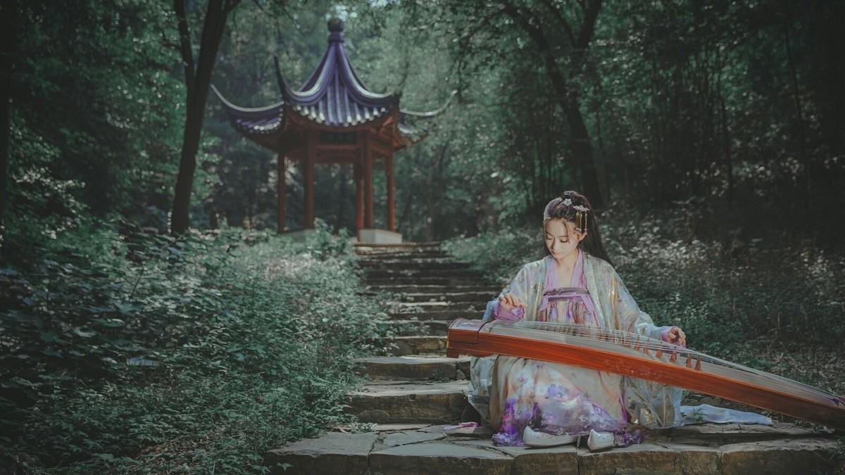 穿越之相府嫡女，古代貴族生活的奇幻之旅最新章節(jié)更新速遞