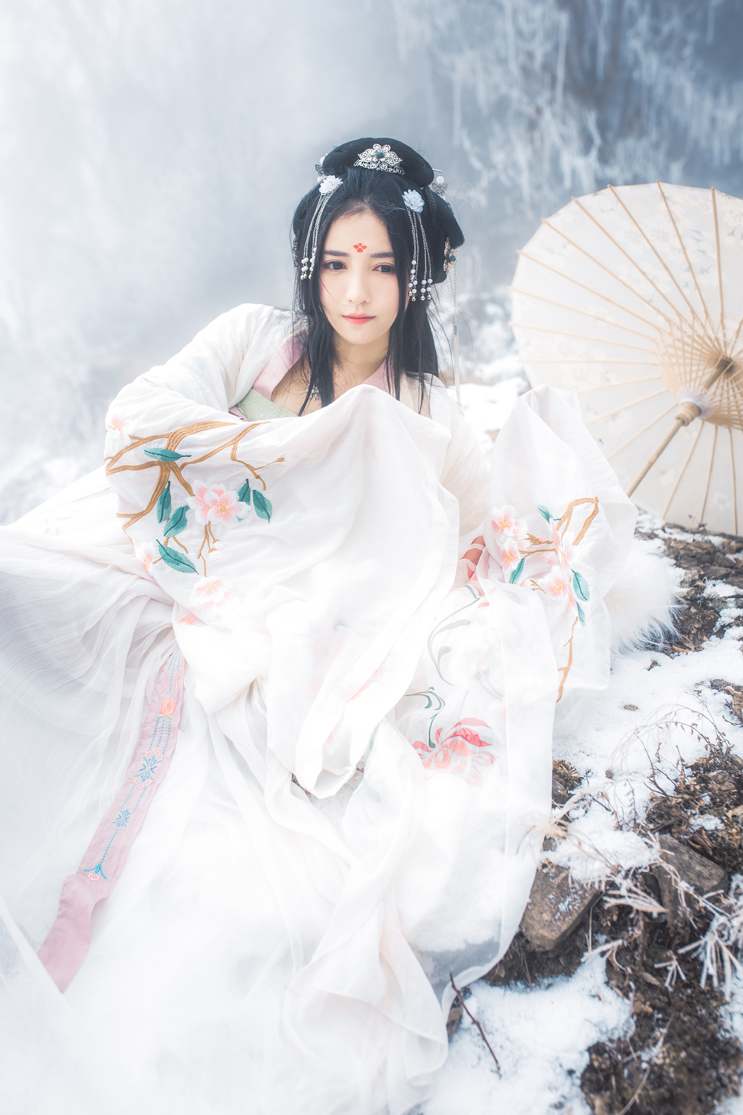 小巷中的隱秘美味與沐雪秦亦諾的最新章節(jié)